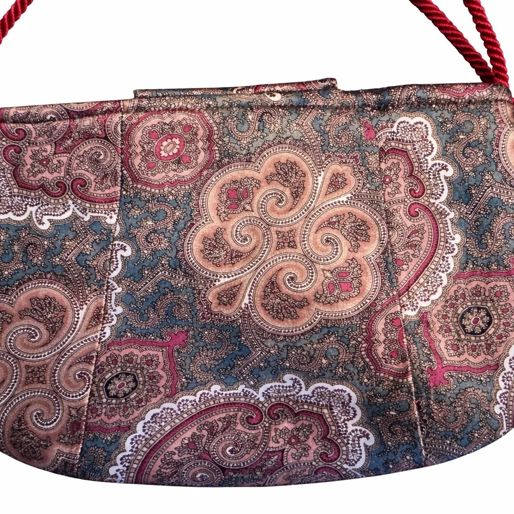 Handmade Paisley Crossbody Bag - Picture 3 of 3